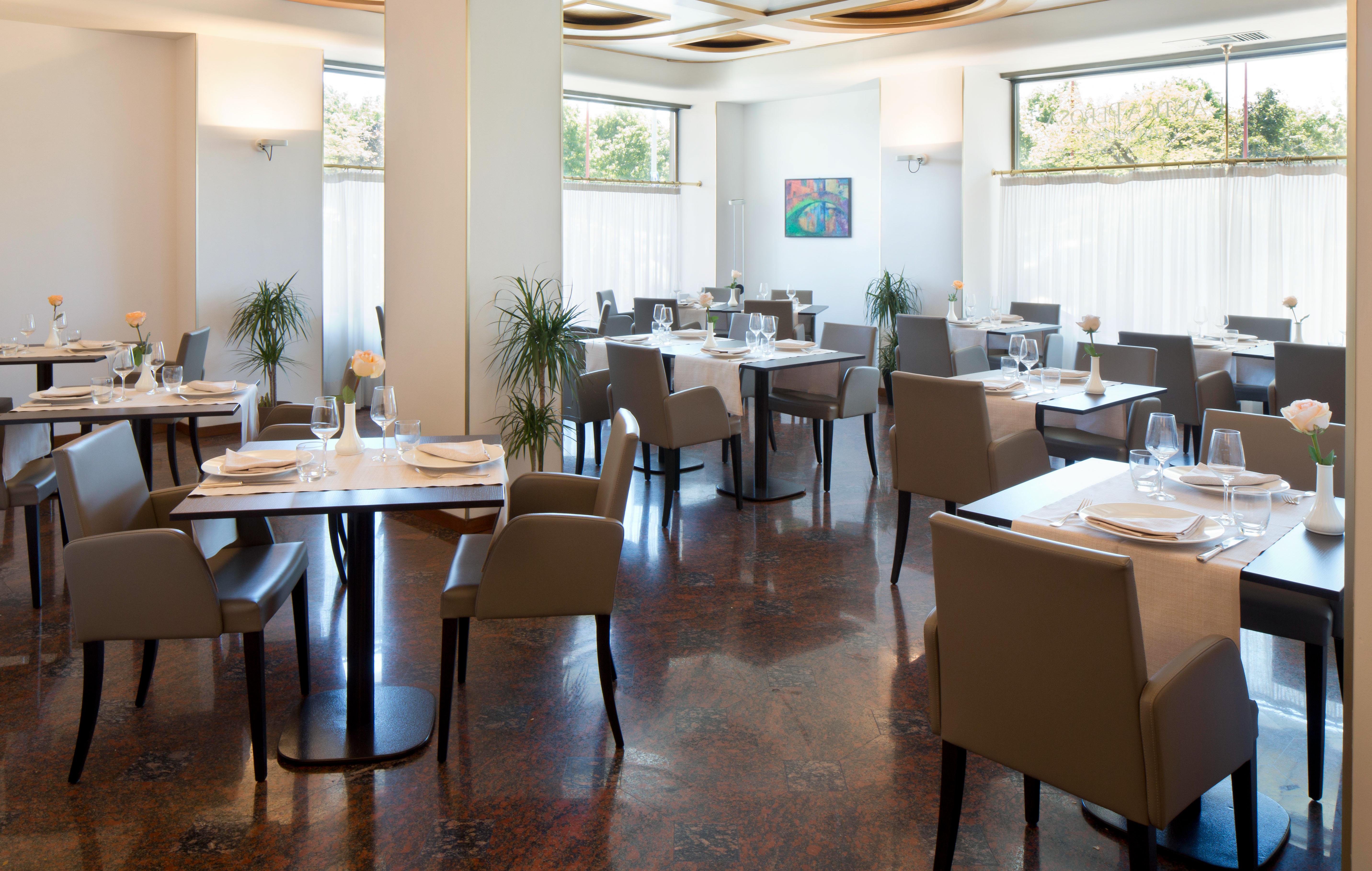 Starhotels Cristallo Palace Bergamo Esterno foto