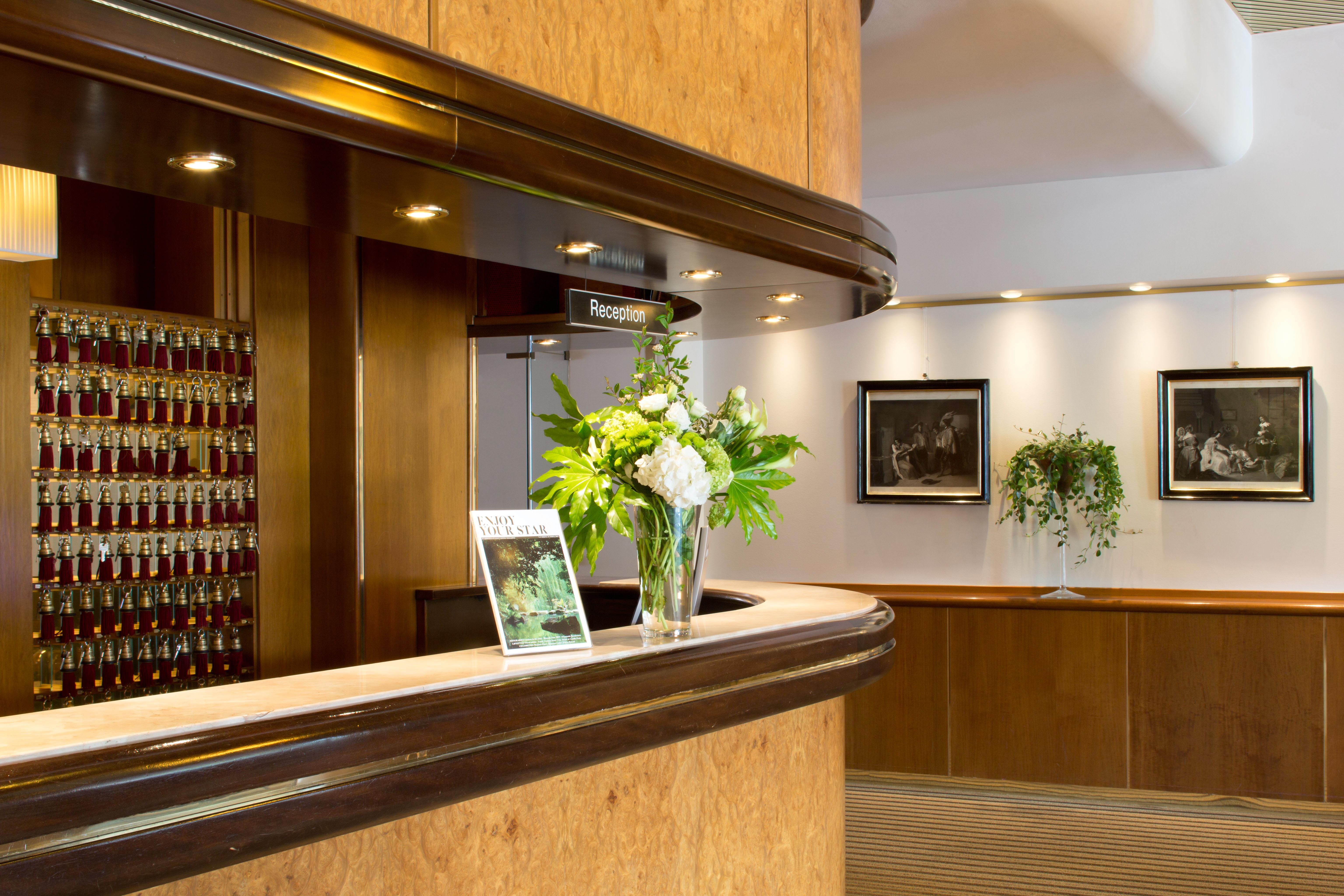 Starhotels Cristallo Palace Bergamo Esterno foto