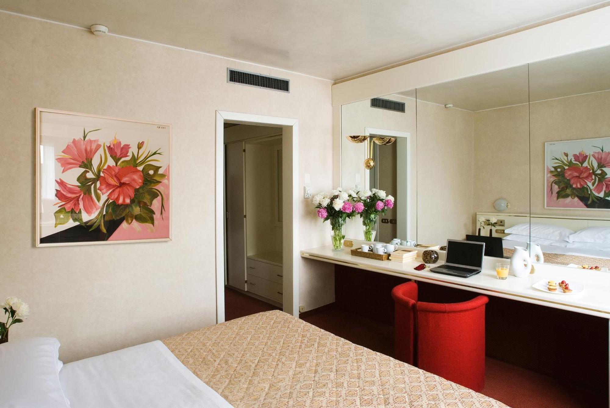 Starhotels Cristallo Palace Bergamo Esterno foto