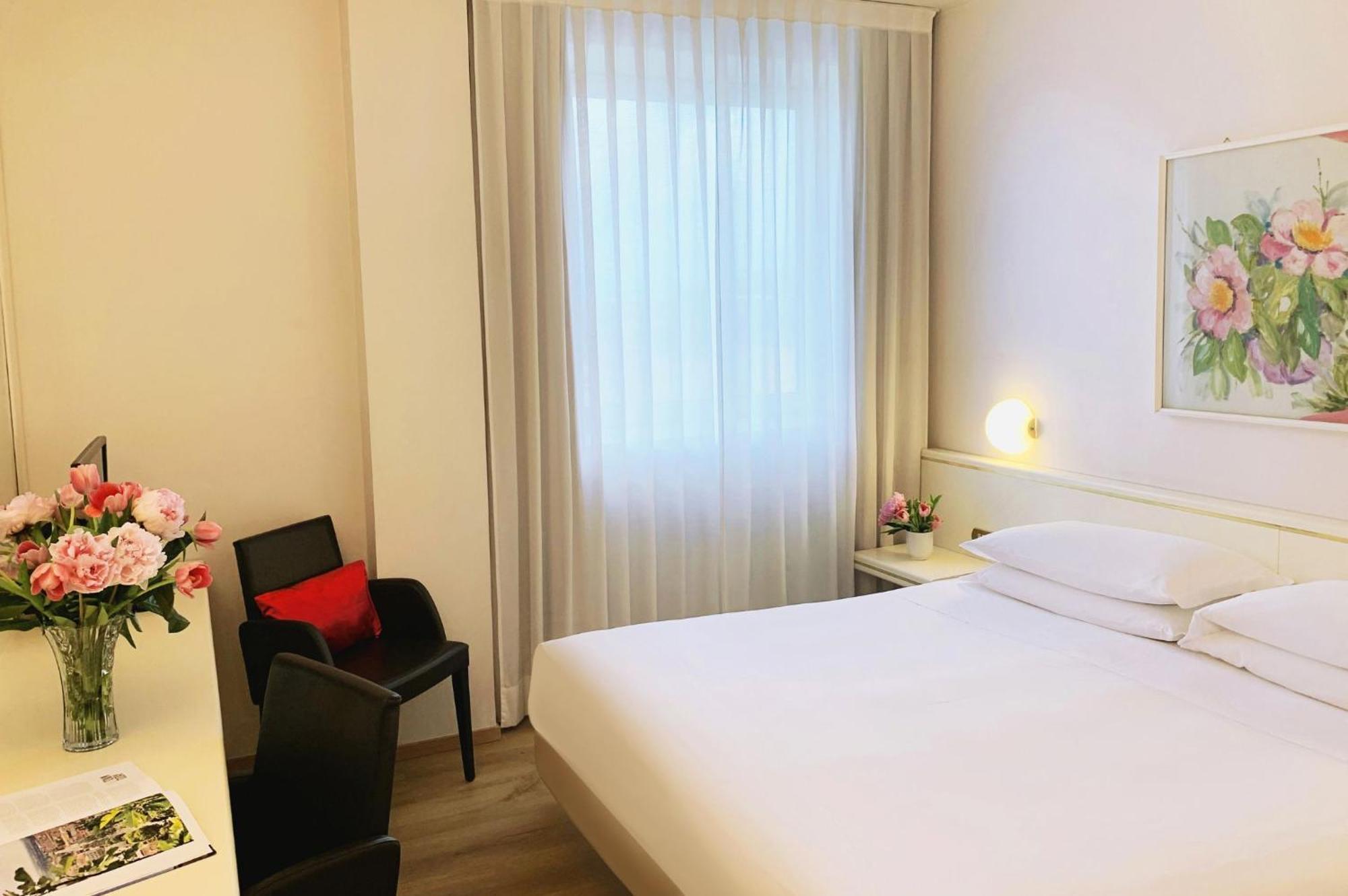 Starhotels Cristallo Palace Bergamo Esterno foto