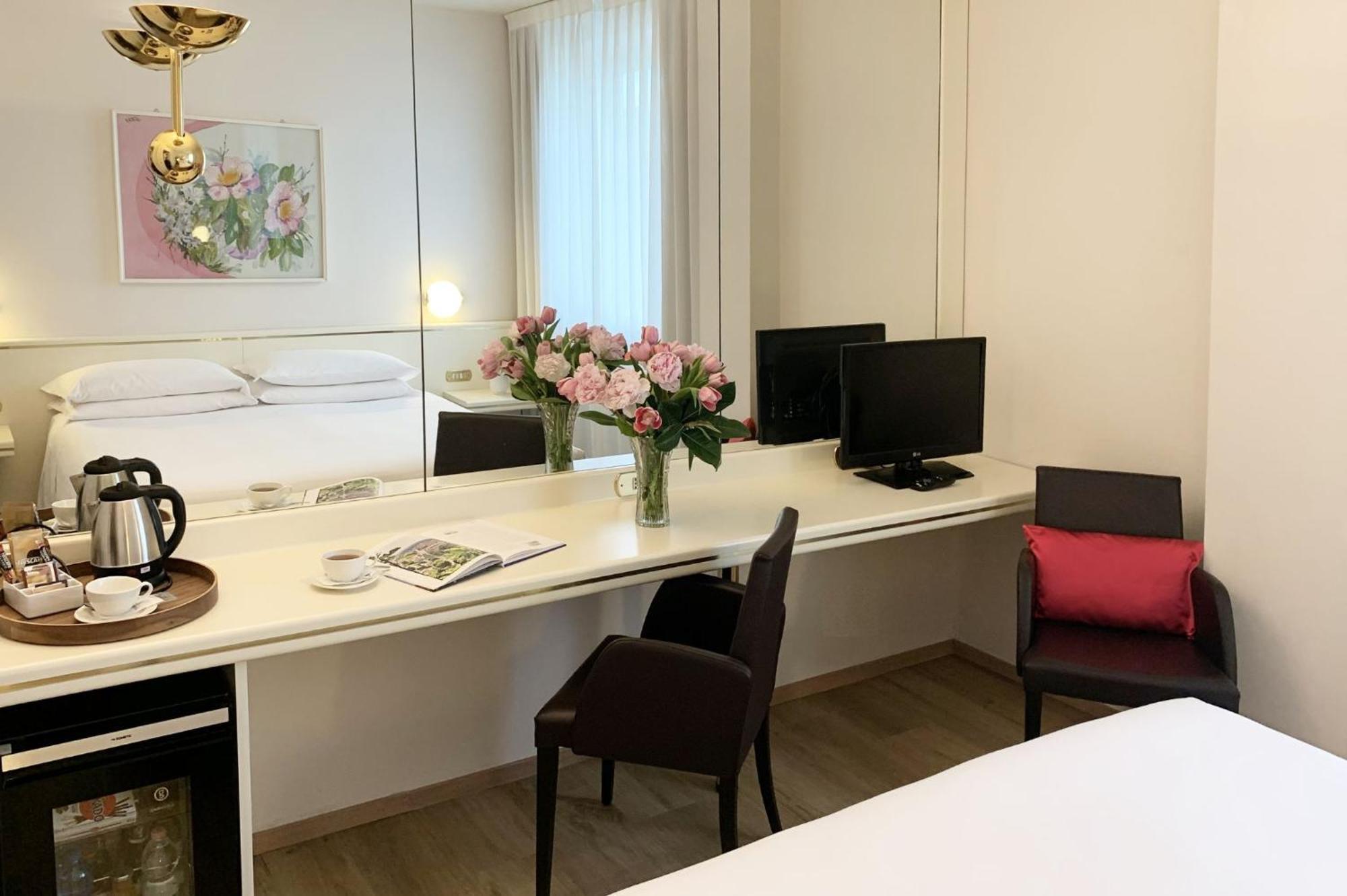 Starhotels Cristallo Palace Bergamo Esterno foto