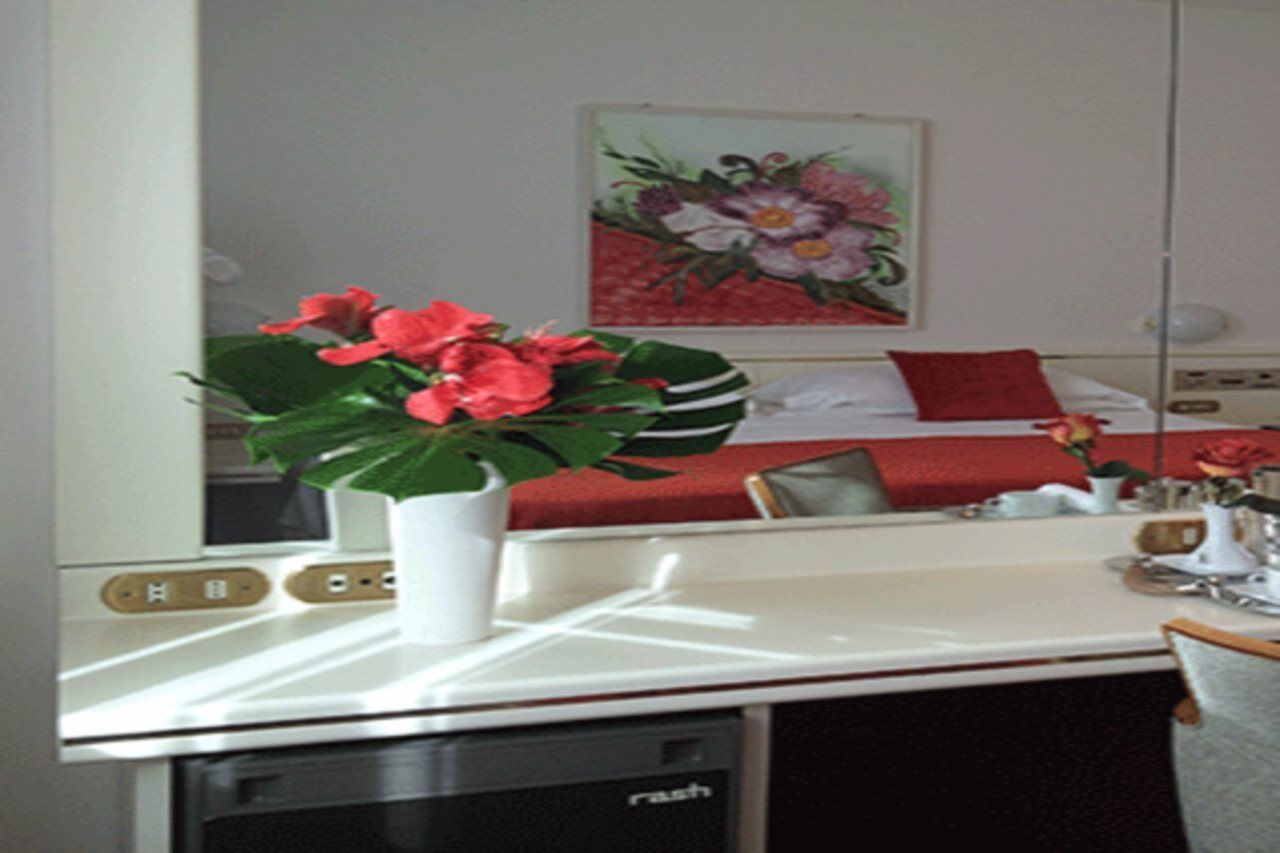 Starhotels Cristallo Palace Bergamo Esterno foto
